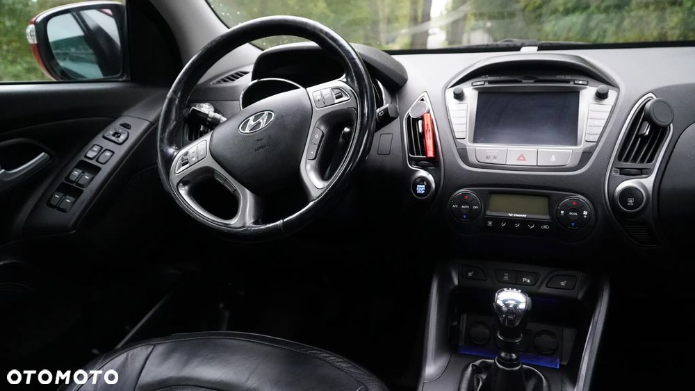 Hyundai ix35 2.0 CRDi Premium 4WD - 17