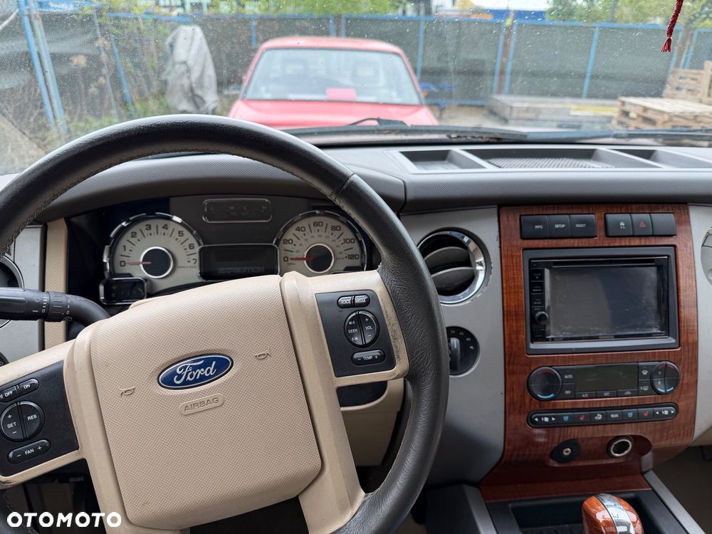 Ford Expedition - 9