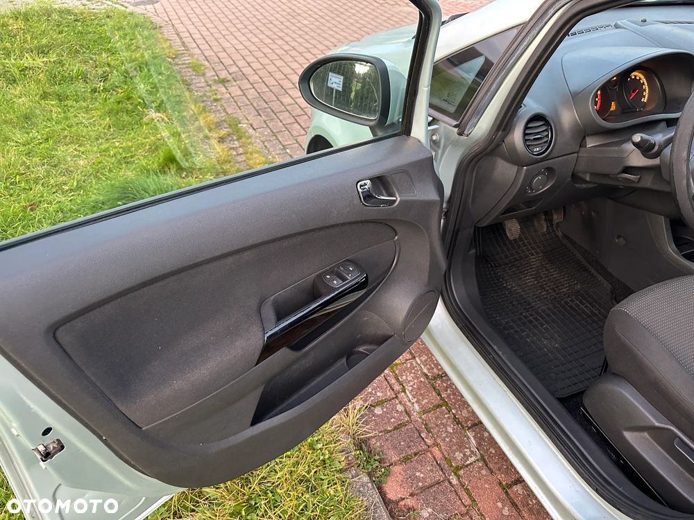 Opel Corsa 1.2 16V Innovation 110 Jahre - 12