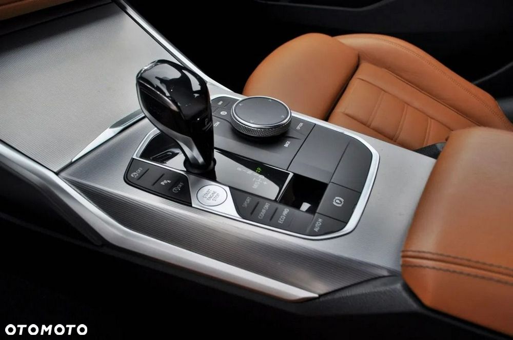 BMW Seria 3 330d Luxury Line - 15