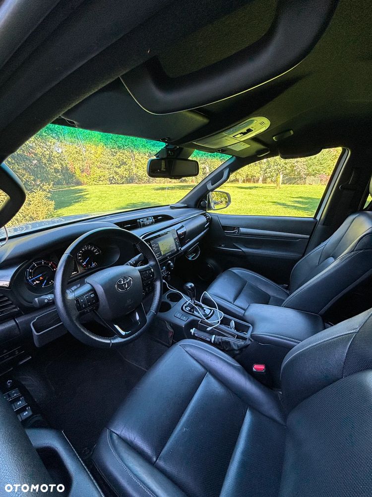 Toyota Hilux - 28