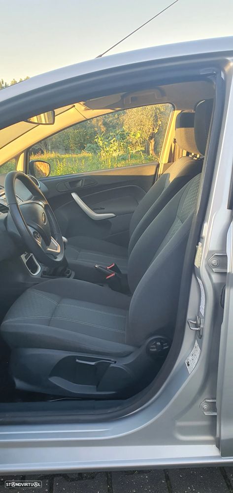 Ford Fiesta - 6