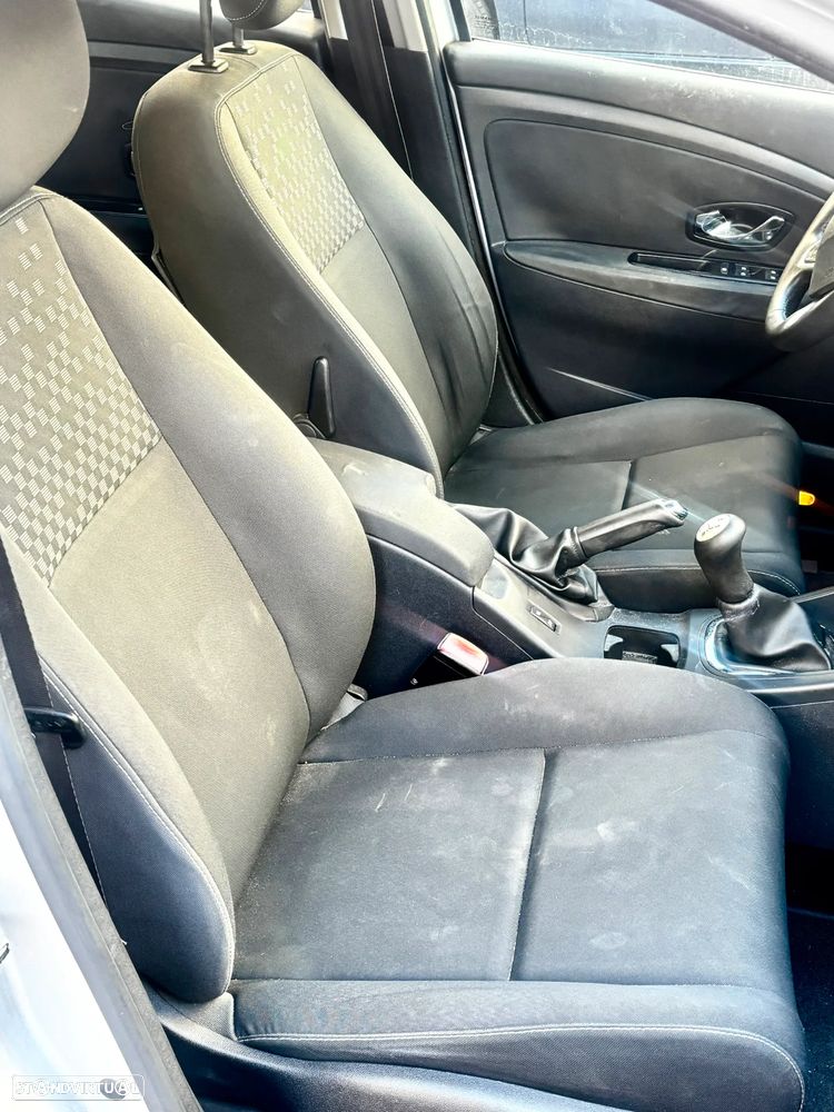 Renault Mégane dCi 90 FAP Expression - 10
