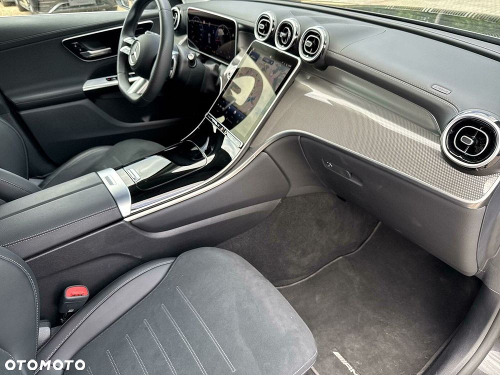 Mercedes-Benz GLC - 22