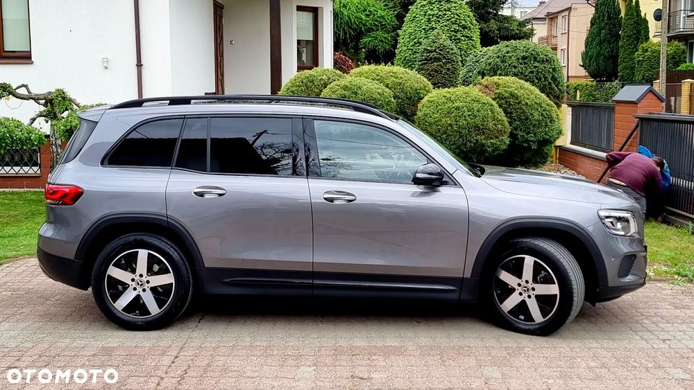 Mercedes-Benz GLB 250 4-Matic AMG Line 8G-DCT - 17