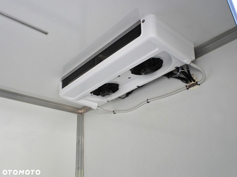 MAN TGE 3.140 CHŁODNIA KONTENER -1*C 8 PALET FUNKCJA GRZANIA TEMPOMAT PNEUMATYKA KLIMATYZACJA  140KM - 24