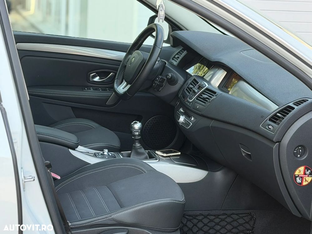 Renault Laguna - 6