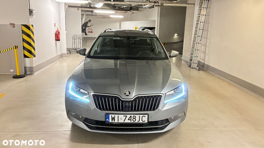 Skoda Superb 2.0 TDI Ambition - 1