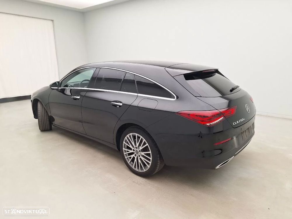 Mercedes-Benz CLA 250 e Shooting Brake Progressive - 5