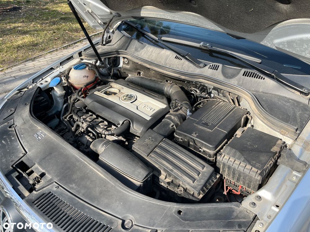 Volkswagen Passat 1.8 TSI Sportline - 9