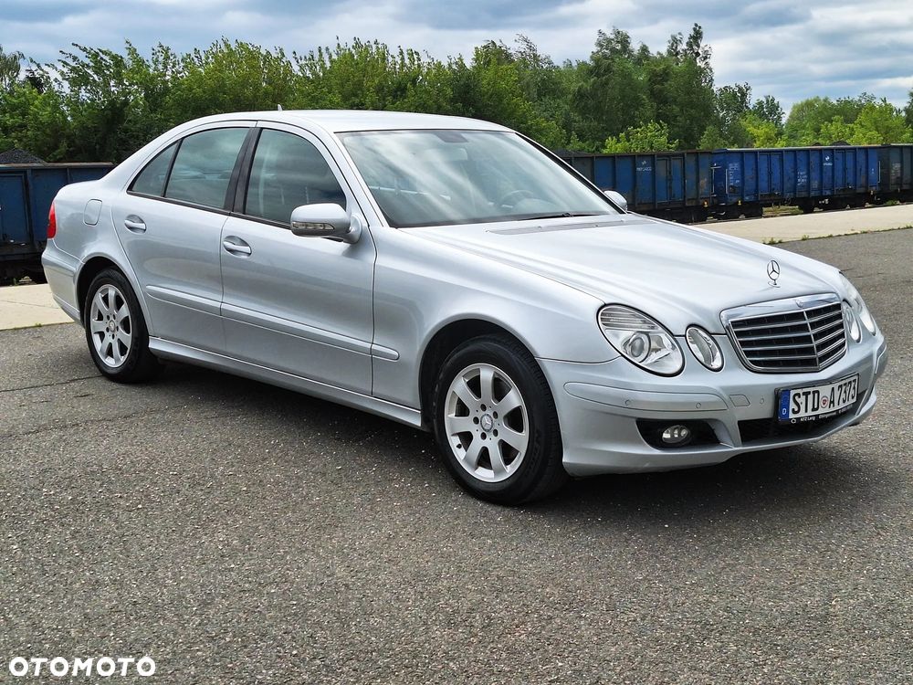 Mercedes-Benz Klasa E 200 CDI Classic DPF - 2
