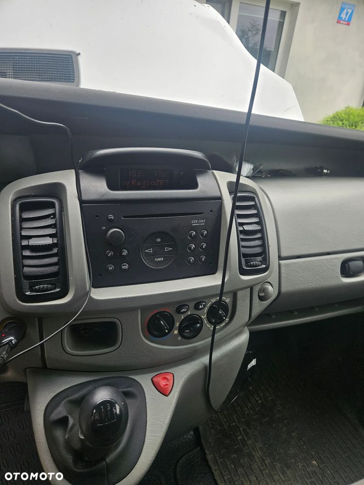 Opel Vivaro - 6