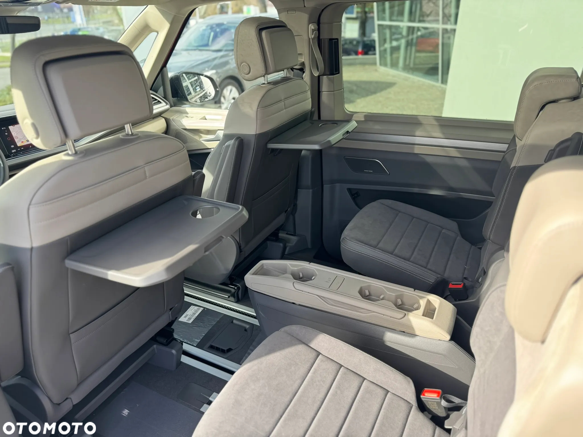 Volkswagen Multivan 2.0 TSI L2 Style DSG - 23