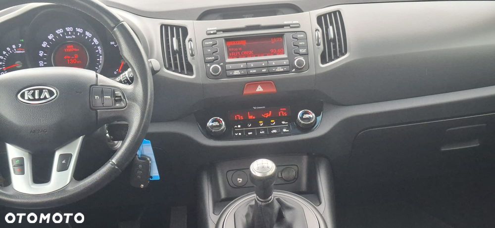 Kia Sportage 2.0 CVVT 2WD Attract - 15