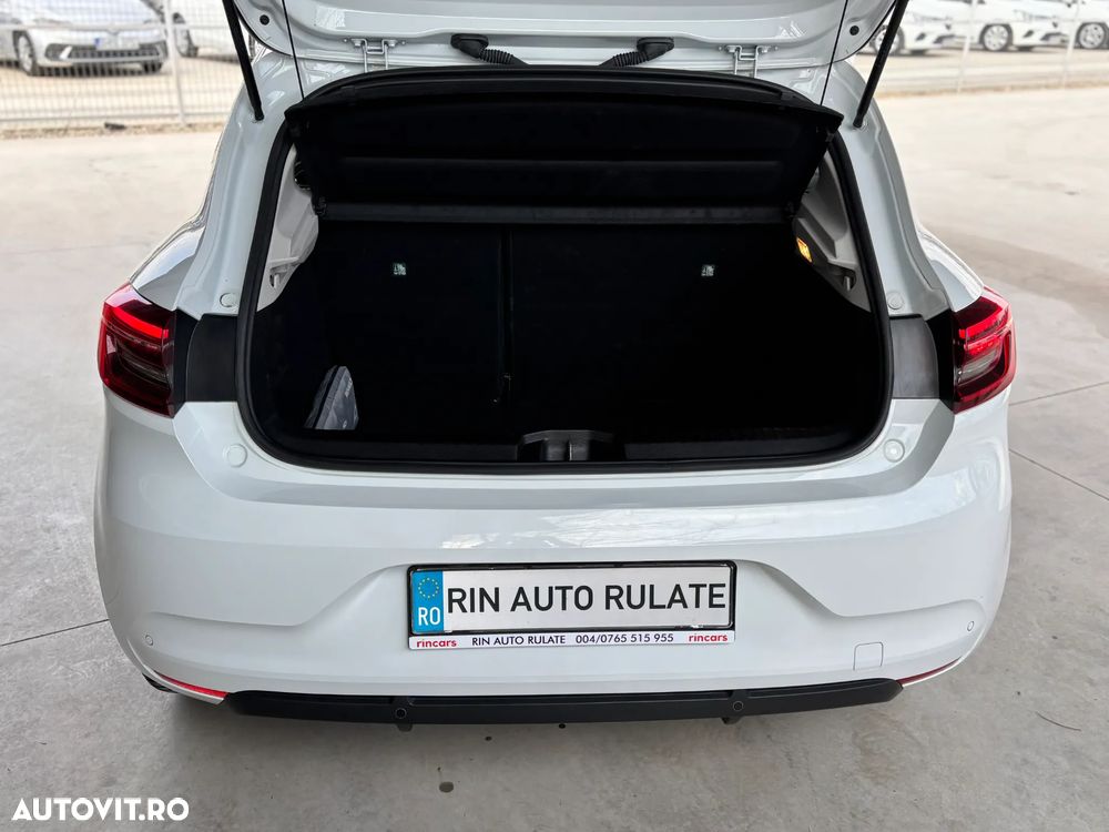 Renault Clio E-TECH 140 BUSINESS EDITION - 11