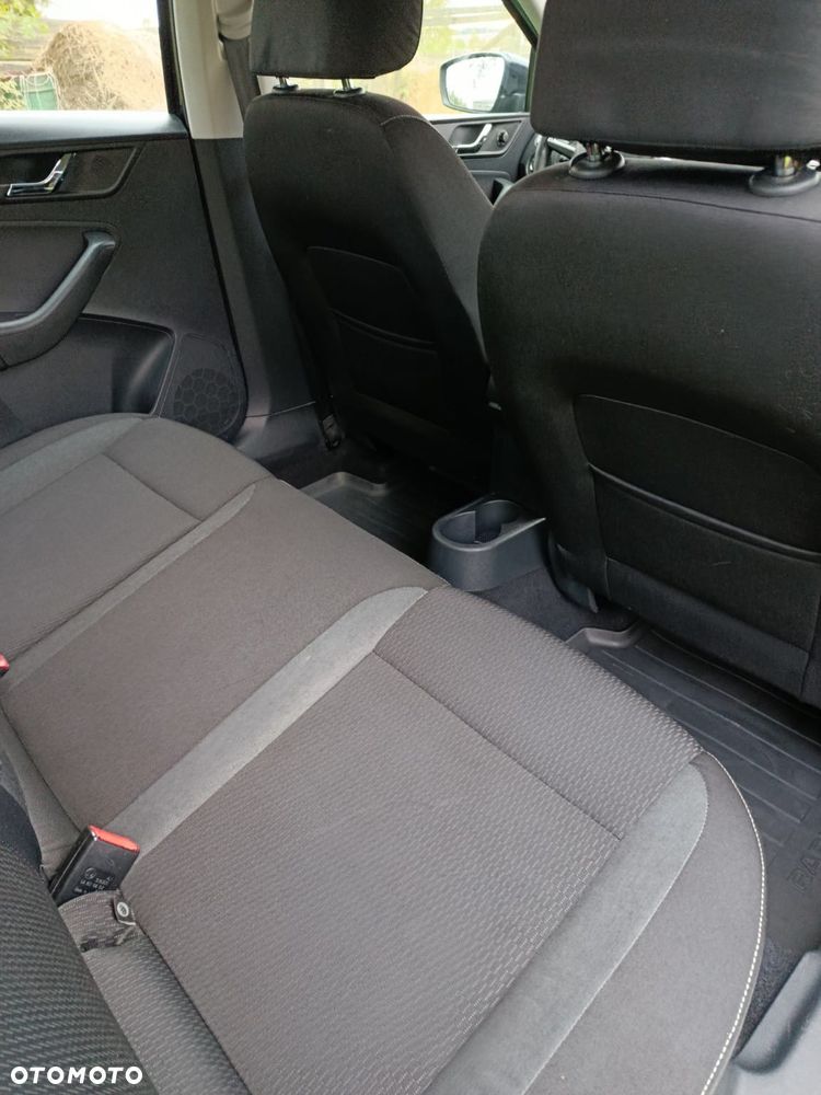 Skoda RAPID - 8