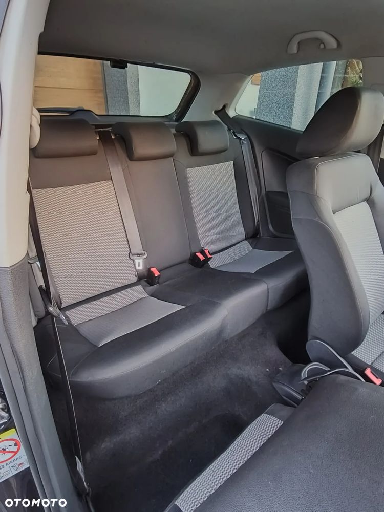 Volkswagen Polo - 10