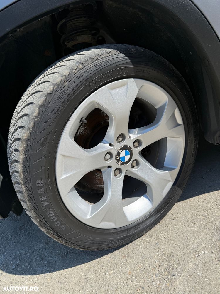 BMW X1 sDrive18d Sport Line - 16