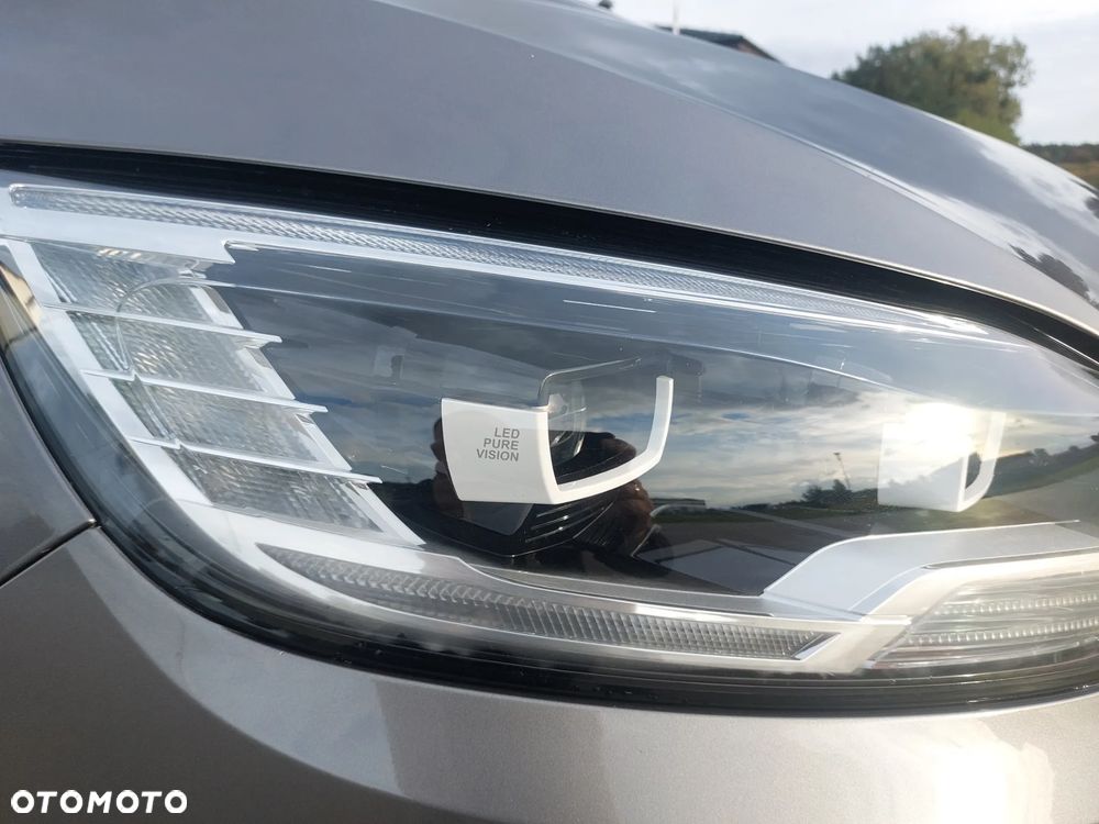 Renault Grand Scenic - 19
