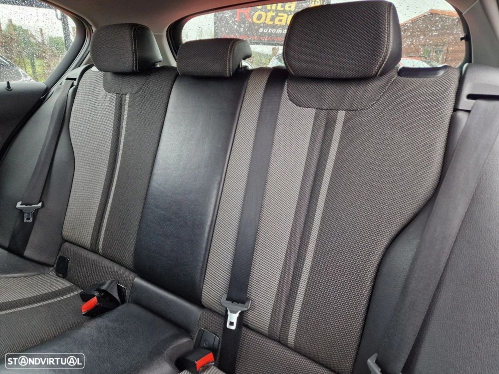 BMW 116 d Line Urban Auto - 14