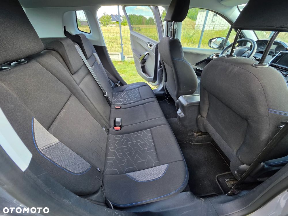 Peugeot 2008 BlueHDi 100 STOP & START Signature - 12