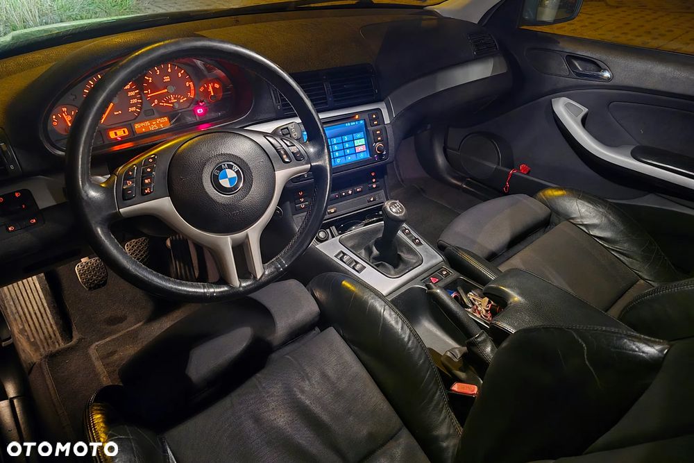 BMW Seria 3 323Ci - 14