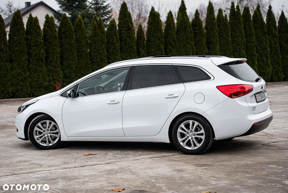 Kia Ceed 1.6 GDI DCT Platinum Edition - 10