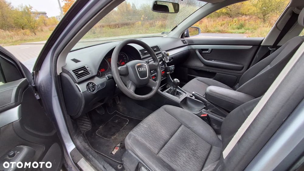 Audi A4 Avant - 11