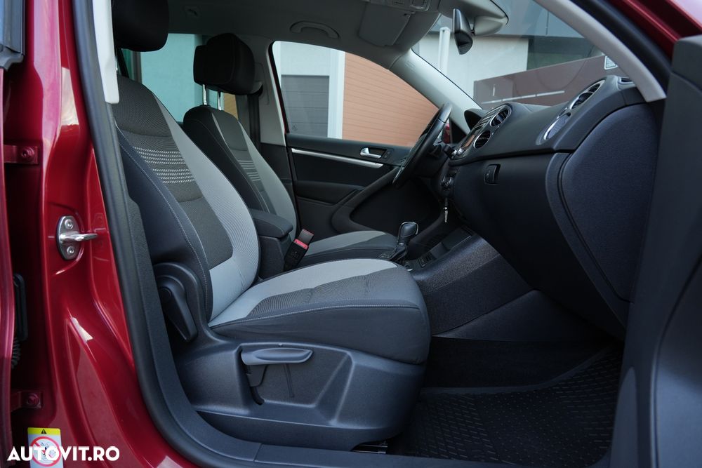 Volkswagen Tiguan 2.0 TDI DPF 4Motion BlueMotion Technology DSG Lounge Track & Style - 15