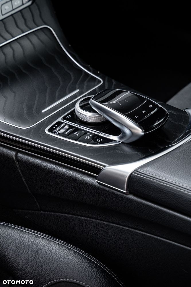 Mercedes-Benz Klasa C 200 4MATIC 9G-TRONIC - 20