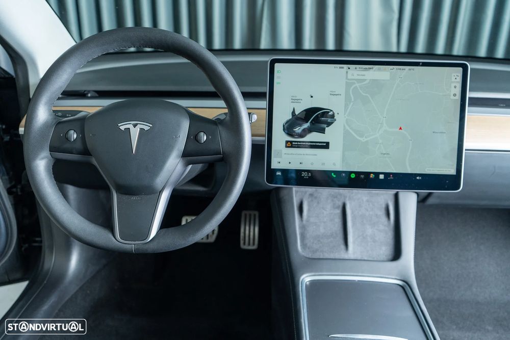 Tesla Model 3 Performance Dual Motor AWD - 24