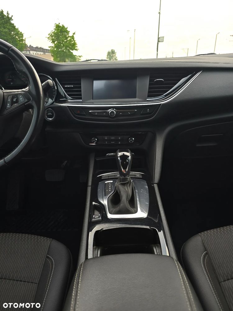 Opel Insignia - 16