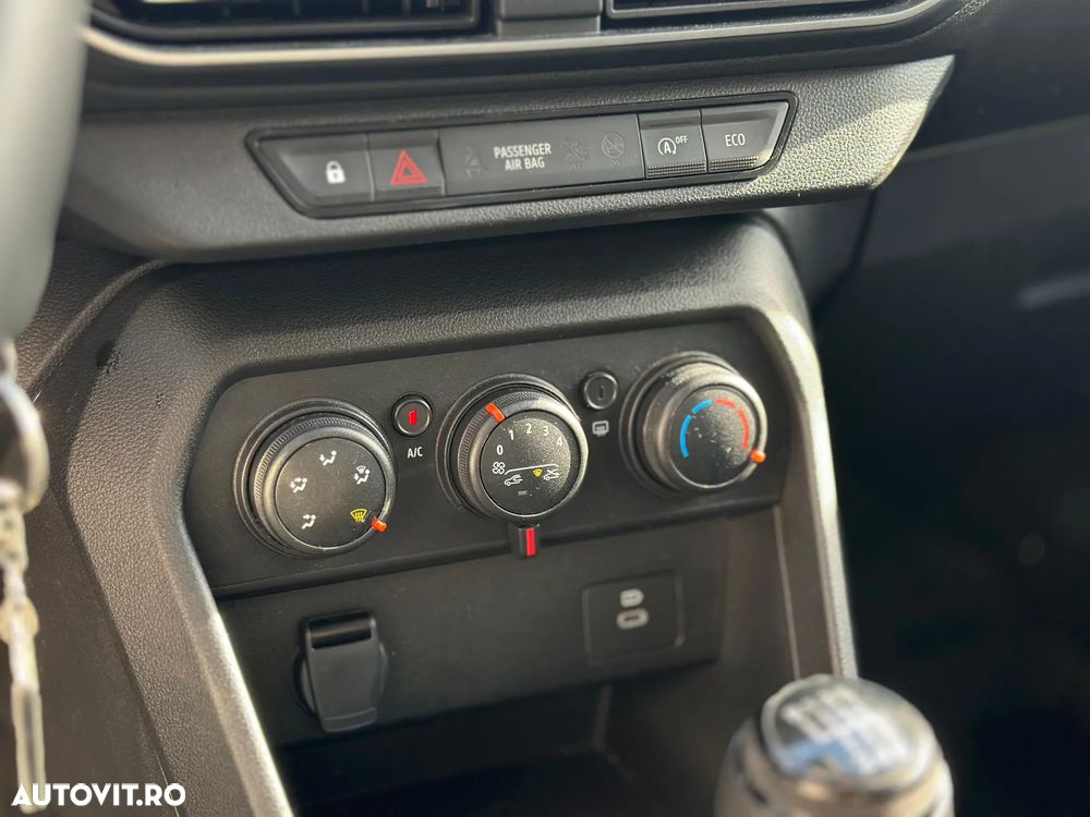 Dacia Logan TCe 90 MT6 Expression - 14