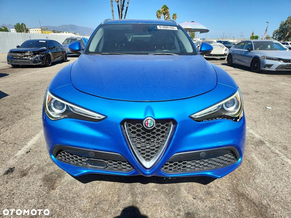 Alfa Romeo Stelvio - 6