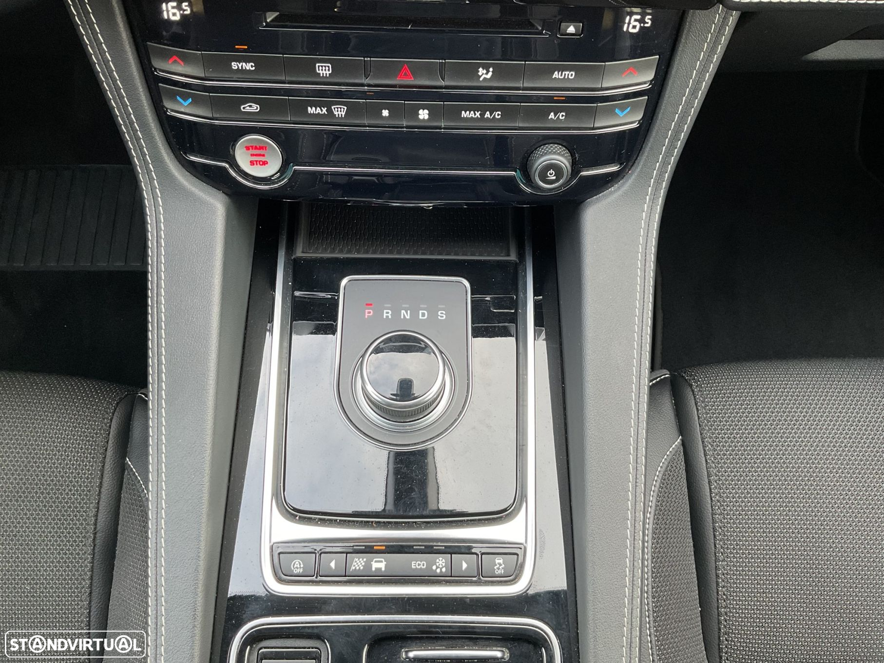 Jaguar F-Pace 2.0 i4D R-Sport AWD Aut. - 36