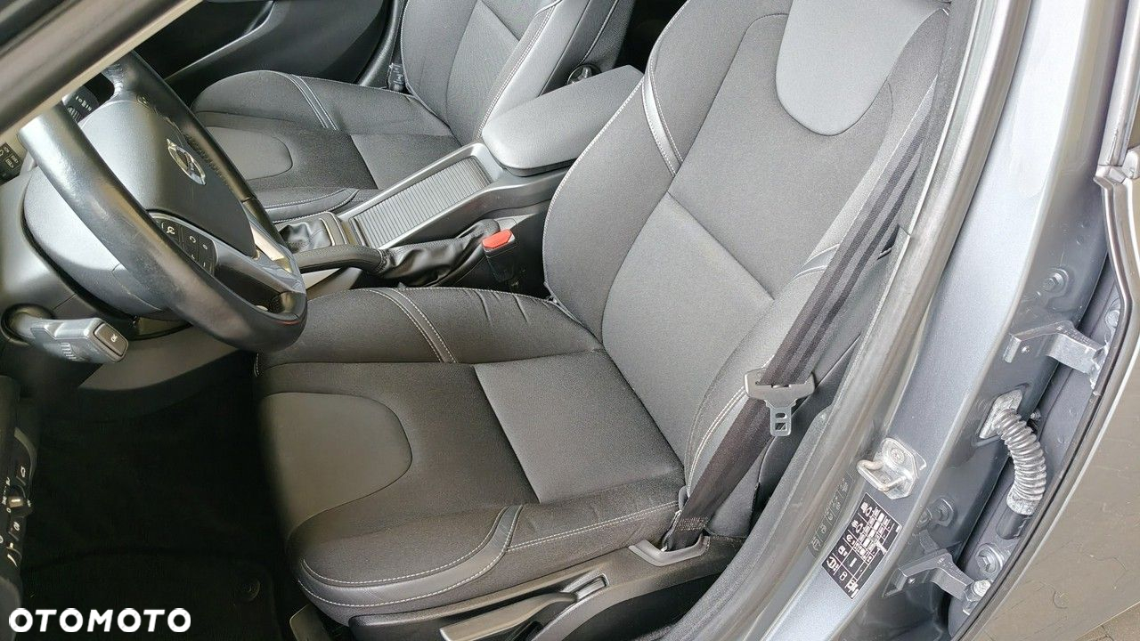 Volvo V40 D2 Drive-E Momentum - 6
