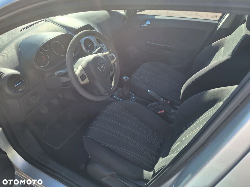 Opel Corsa 1.2 16V - 16