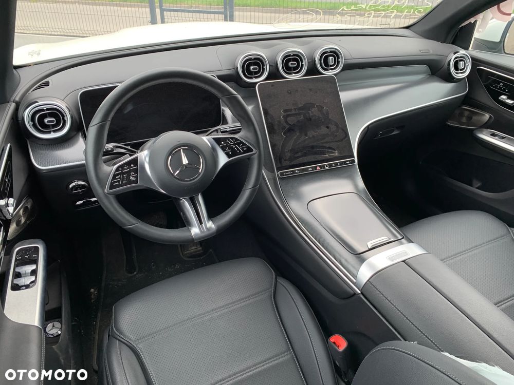 Mercedes-Benz GLC 300 4Matic 9G-TRONIC - 15