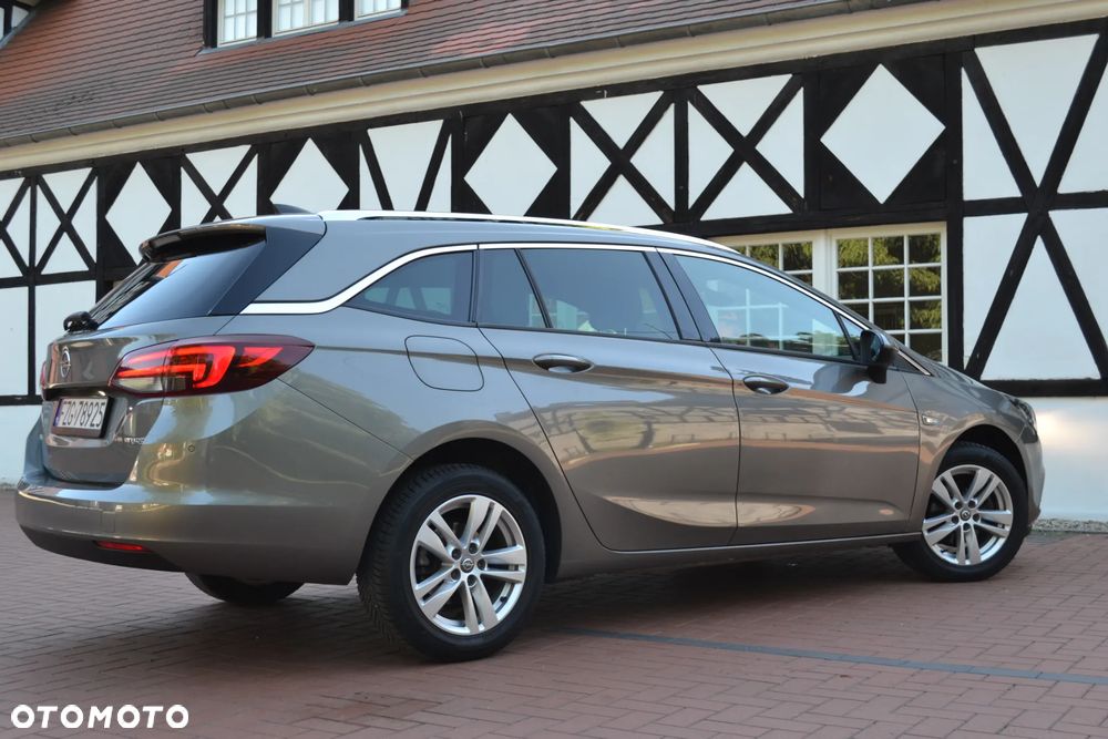 Opel Astra 1.4 T Dynamic S&S - 16