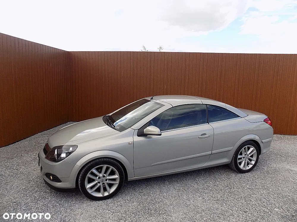 Opel Astra 1.6 Cosmo - 25