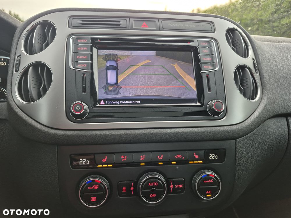 Volkswagen Tiguan 2.0 TDI SCR BlueMotion Technology Lounge Sport & Style - 14