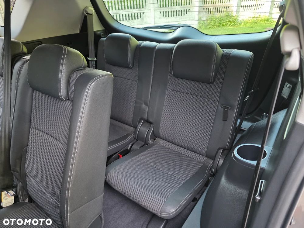 Toyota Verso 1.8 Premium 7os - 16