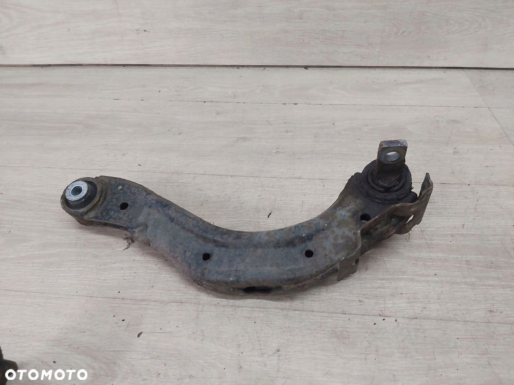 Honda Civic VIII 8 sedan wahacz prawy tył SEDAN - 3