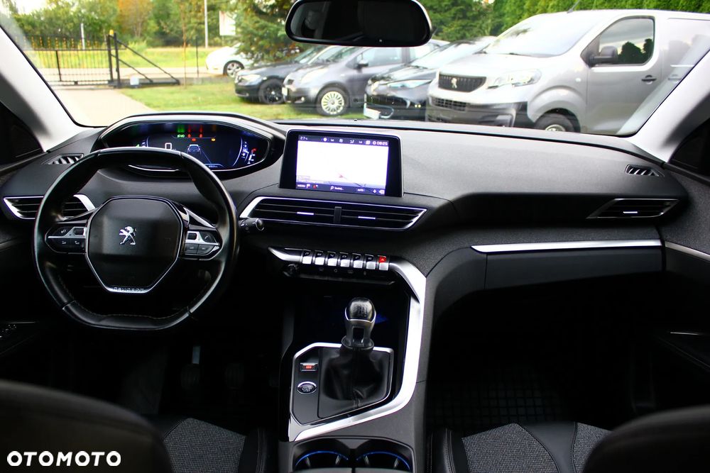 Peugeot 5008 1.5 BlueHDI Allure S&S - 37