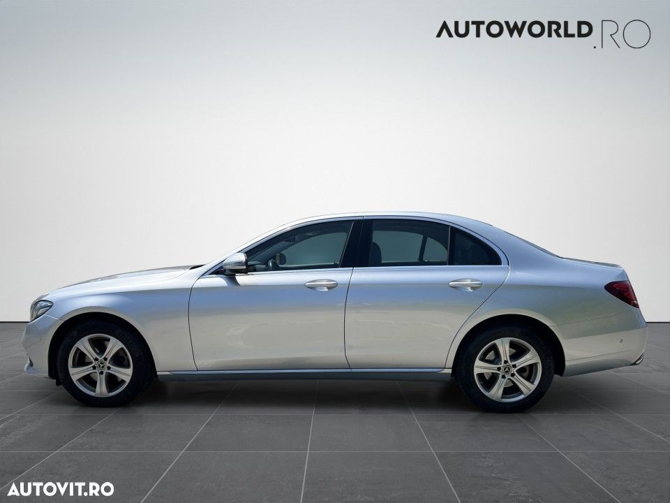 Mercedes-Benz E 220 d 4MATIC Aut. - 12
