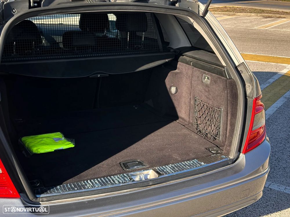 Mercedes-Benz C 220 CDi Avantgarde Aut. - 13