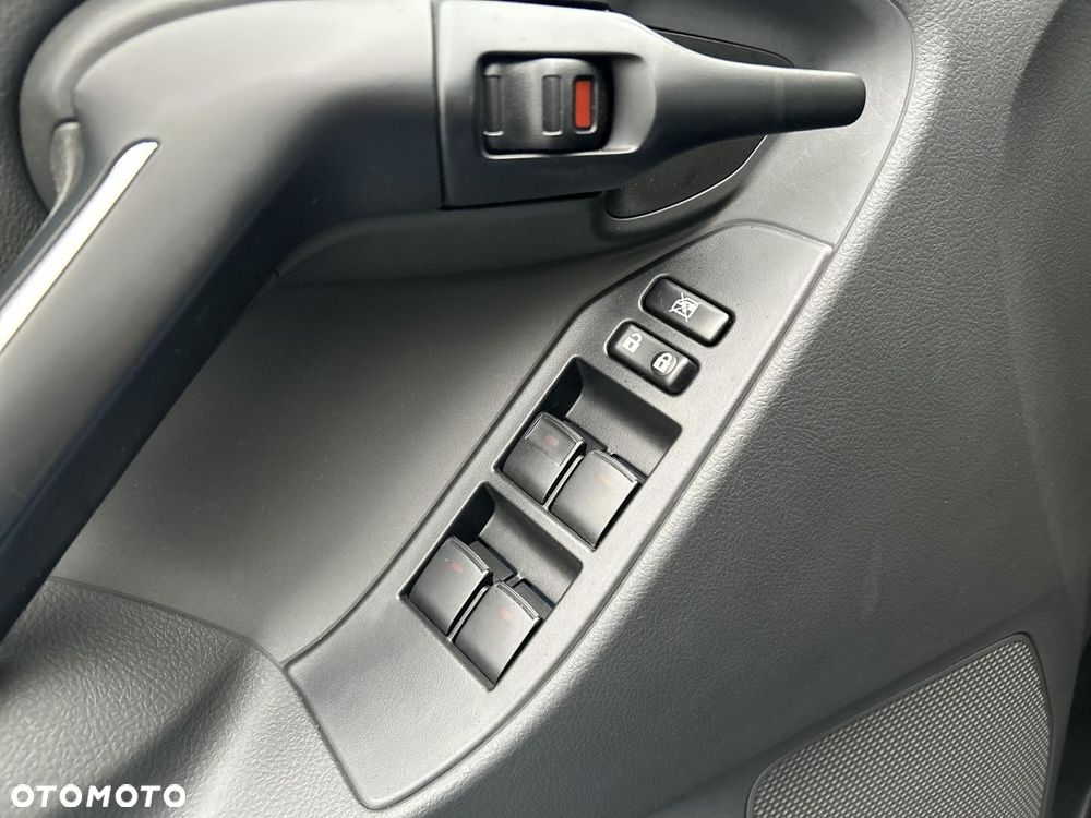 Toyota Verso 1.8 Premium MS - 23