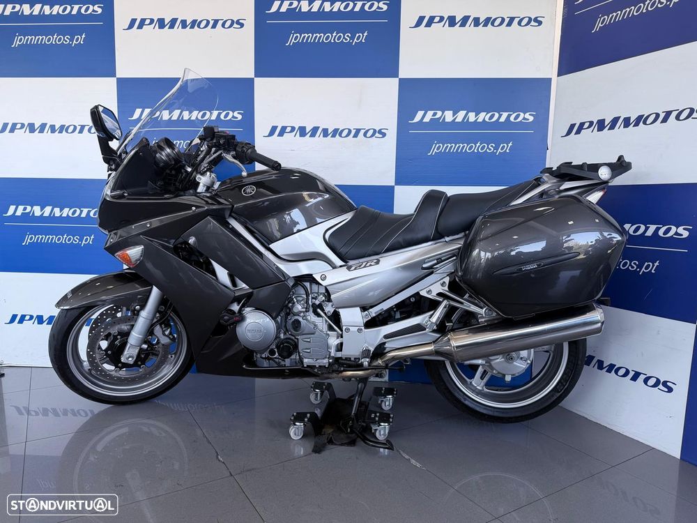 Yamaha FJR 1300 - 2