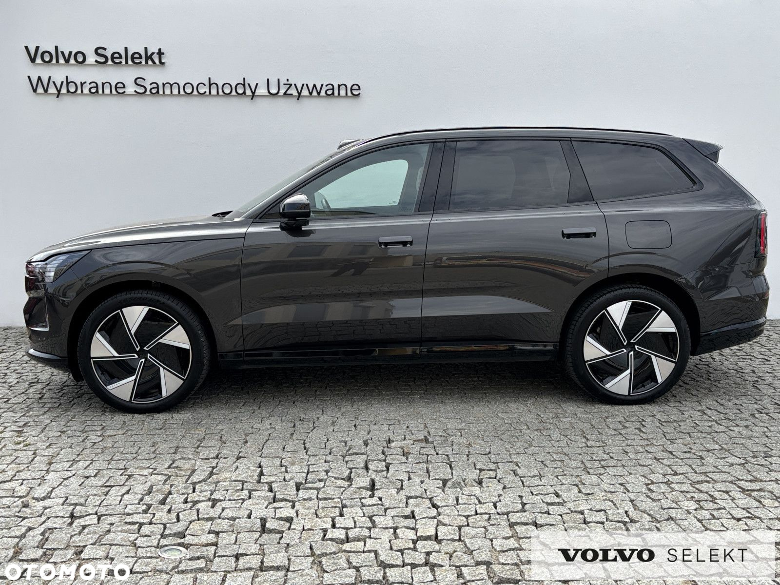 Volvo EX90 - 3
