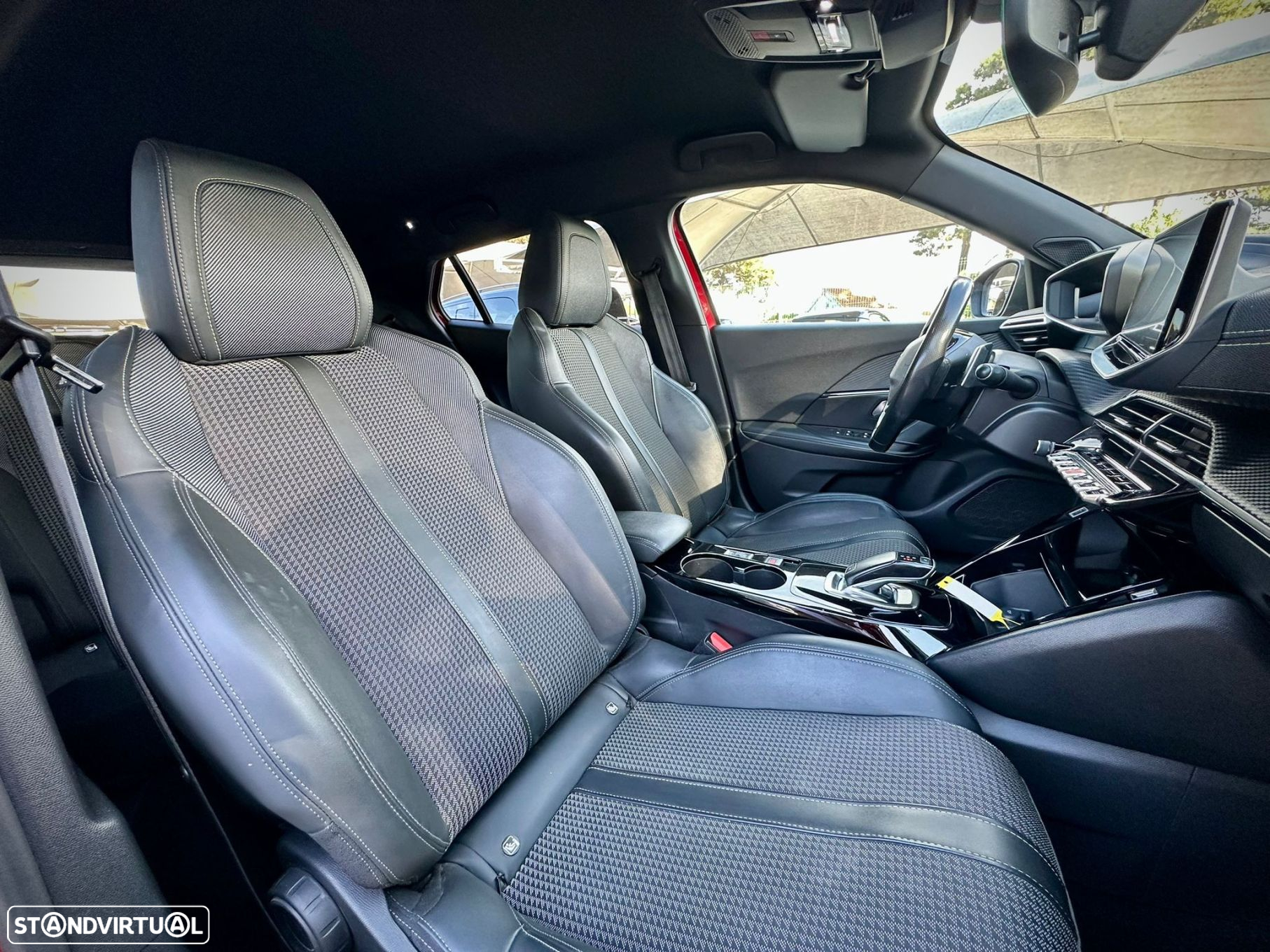 Peugeot 2008 1.5 BlueHDi GT Line EAT8 - 14